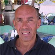 Laureato Economia Aziendale presso Bocconi (Milano)